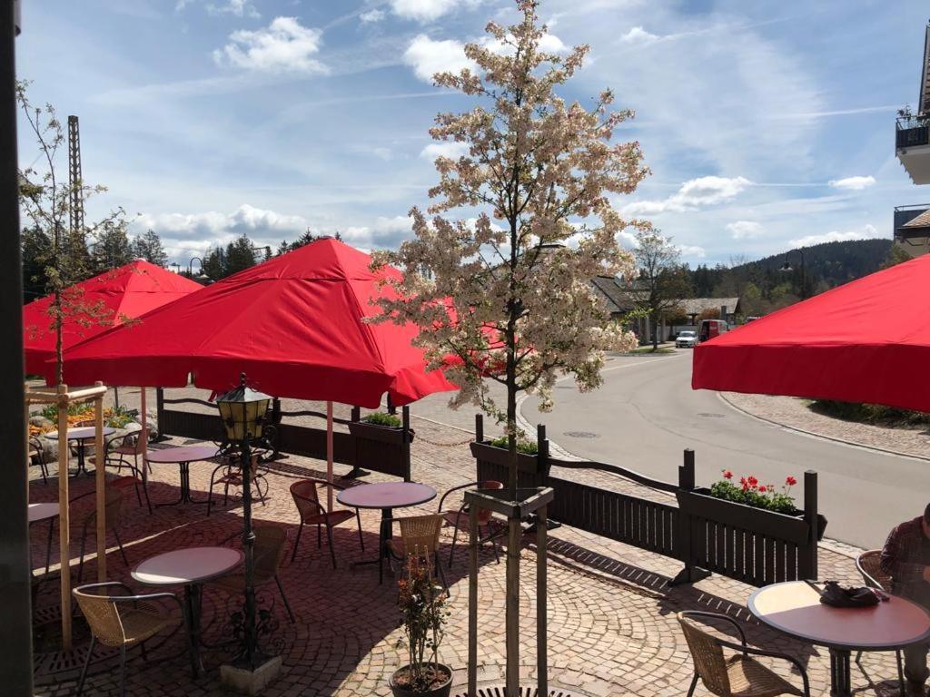Hotel Schwarzwaldhof Hinterzarten Exterior photo